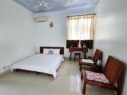 Top Hill Halong Homestay