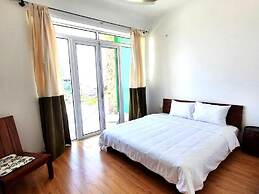 Top Hill Halong Homestay