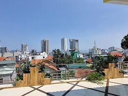 Top Hill Halong Homestay