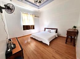 Top Hill Halong Homestay