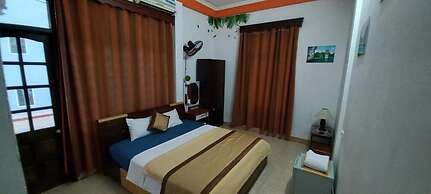 Alex Halong Hotel & Hostel