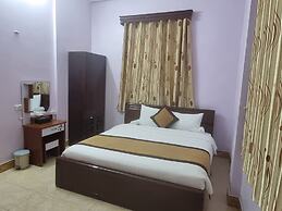 Alex Halong Hotel & Hostel