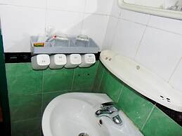 Alex Halong Hotel & Hostel