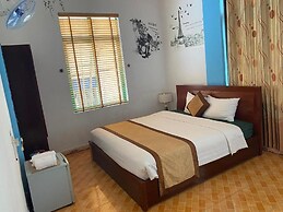 Alex Halong Hotel & Hostel