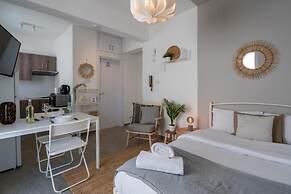 Orchid Cozy Studio & Balcony in Larnaca