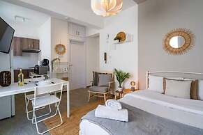 Orchid Cozy Studio & Balcony in Larnaca