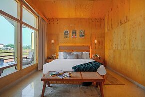 Manovan Resort
