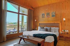 Manovan Resort