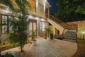 Manovan Resort