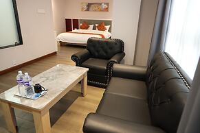 Jiang Su Hotel and Restaurant