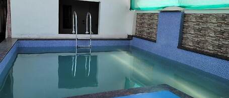 Hotel Five Seasons