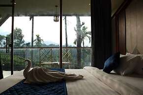 Hayashi Resort