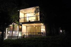 Hayashi Resort