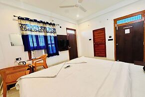 Hotel Aparna Palace