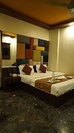 Hotel Versova Inn