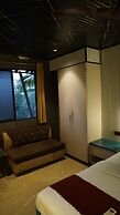 Hotel Versova Inn
