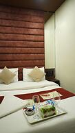 Hotel Versova Inn