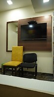 Hotel Versova Inn
