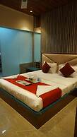 Hotel Versova Inn