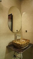 Hotel Versova Inn