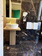 HOTEL MOVIDA