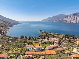 Hotiday Malcesine Garda