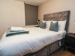 Central Vista Retreat