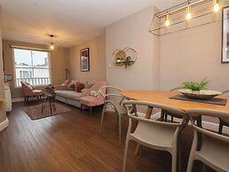 Ravenswood Penthouse