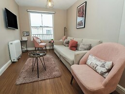 Ravenswood Penthouse