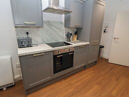 Ravenswood Penthouse