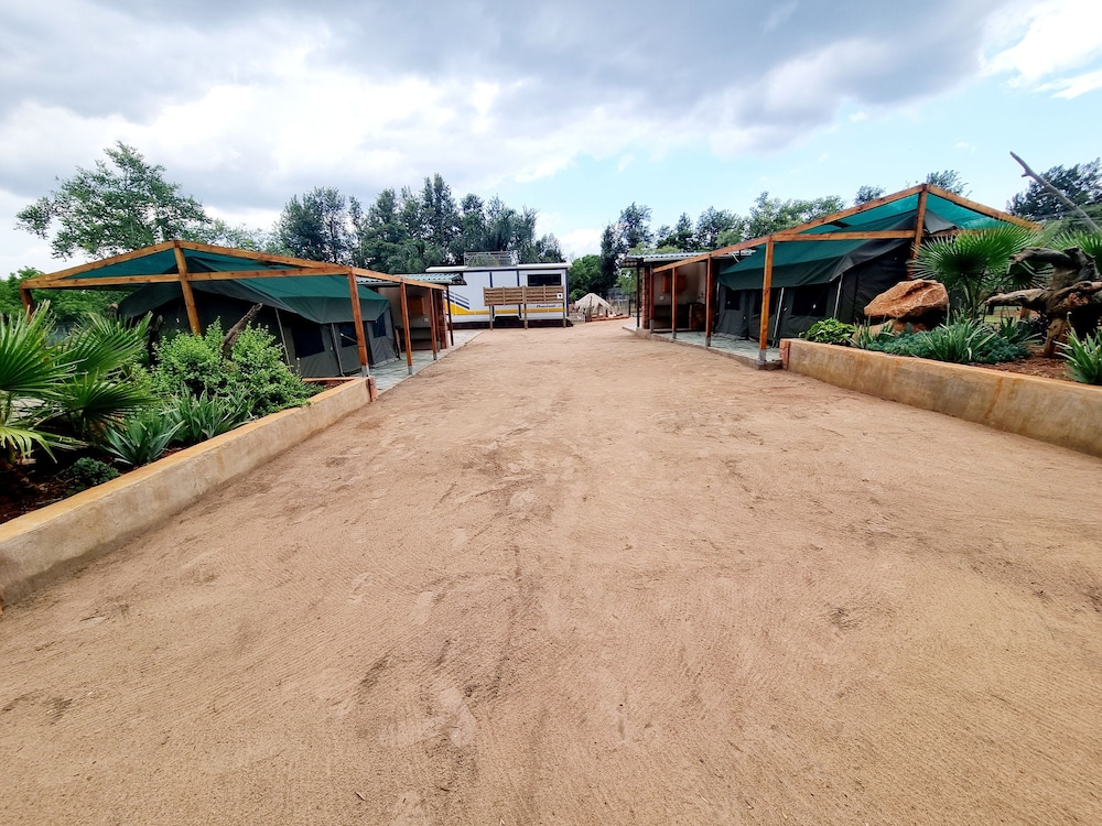 Lost Valley Farm Lodge
