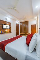 Hotel park Tree I Sec-63a I Noida