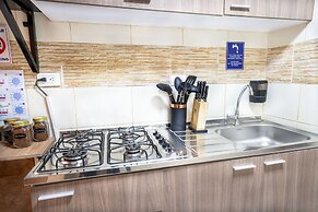 5 Bedroom - 1 Block from Lleras - P2