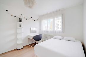 Spacious Apartment- 3br/6p - Charenton