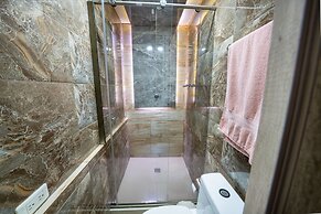 6br penthouse 1 block lleras park