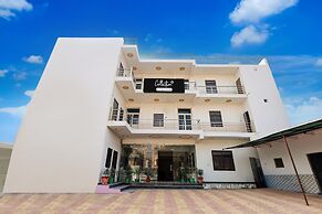 Collection O Sunrakh Road Crossway