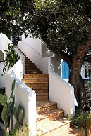 White Blue Villa formerly Ippocampi