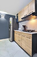 3BR  w Arcade 1 Block from Lleras Park
