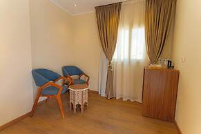 Aura Pyramids Boutique Hotel