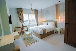 Aura Pyramids Boutique Hotel