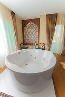 Aura Pyramids Boutique Hotel