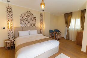 Aura Pyramids Boutique Hotel