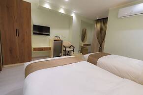 Aura Pyramids Boutique Hotel