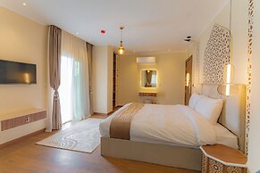 Aura Pyramids Boutique Hotel