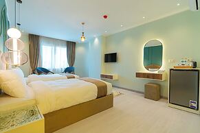 Aura Pyramids Boutique Hotel