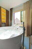 Aura Pyramids Boutique Hotel
