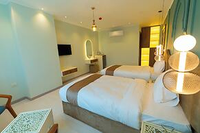 Aura Pyramids Boutique Hotel