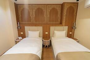 Aura Pyramids Boutique Hotel