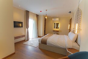 Aura Pyramids Boutique Hotel