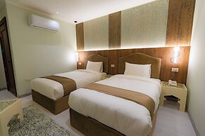 Aura Pyramids Boutique Hotel